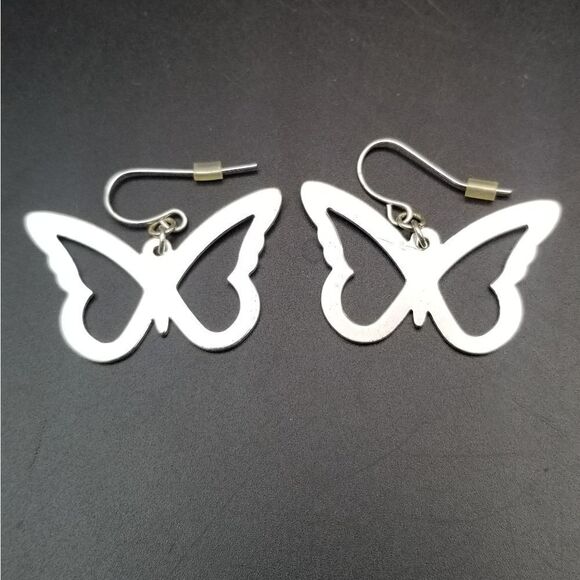 Silver brushed butterfly earrings simplistic classy jewelry. E0125 - Picture 2 of 2